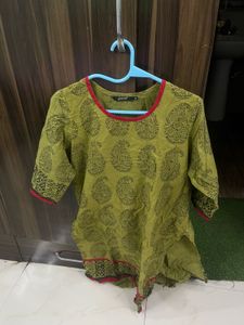 new globus Green Printed Kurta