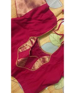 Golden Saree&amp;Brick Red Stiched Blouse
