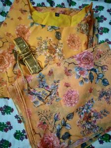 Elegant Floral Kurta Set