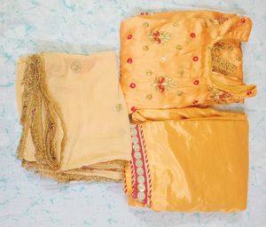 Elegant Embroidered Salwar Kameez Set