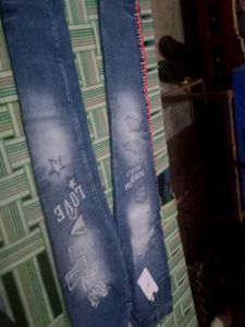 Trendy Graphic Print Jeans