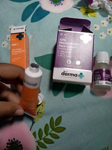Combo Dermaco Ultra Matte Sunscreen &amp; Dermaco Niacinamide Face Serum For Acne + One Freebies