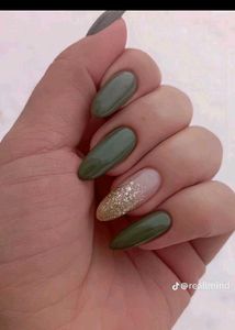 Glitter Press On Nails 💅🏻