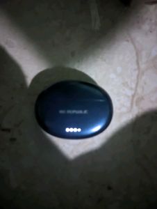 Nu Republic Earbuds Headphone