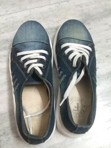 Denim fabric shoes