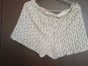 Women Short 💯 Cotton
