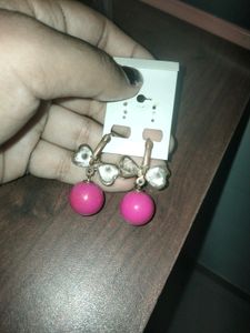 Beutiful Earrings Pack Of 2