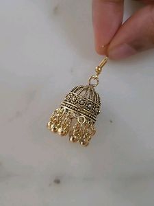 Gold Jhumka