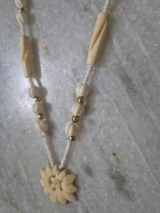 Beaded Floral Necklace