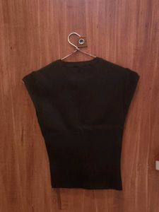 Woman&#39;s Pretty Top