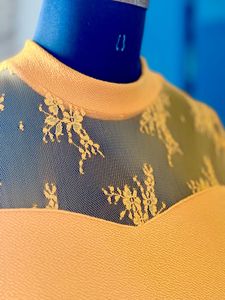 Offer🌷🌷Mustard Lace Top wit fabulous bell Sleeve