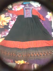 Iska Size Xl Hai But XXL Jo Pahanta H Usko Bhi Ho Jayega Aaram Se &amp; Iska Stitch Khula Hua H , Fata Nai H
