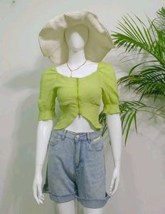 Beautiful crop top💚