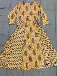 INDYA Mustard Printed Side-Tie A-Line Kurta
