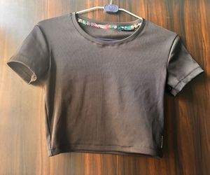 Black Cropped T-Shirt