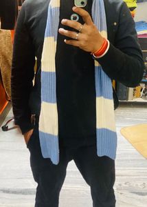 Woollen muffler