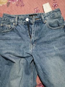 Baagi Jeans
