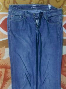 Lee Cooper Orignial Jeans Torn On Waist But I Have Fixed It . It Will Not Come Out