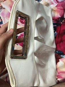 ELEGANCE Vintage White Patent Clutch