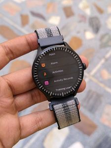 boAt Valour 1 Smartwatch - With GPS - Brand New