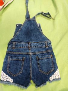 Pantaloons JuniorTextured Dungaree with Lace Detai