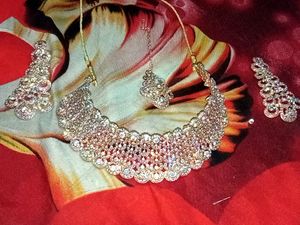 New Choker Set with Tika