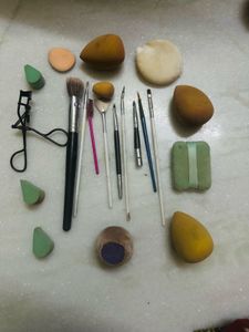 Makeup Brush &amp; Sponge Set