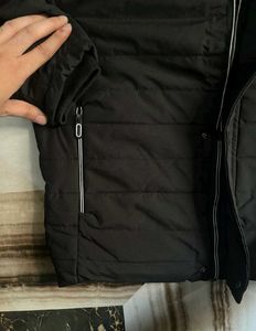 BRAND NEW MEN&#39;S BLACK JACKET WITH HOODIE