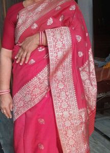 Elegant Pink Banarasi Saree
