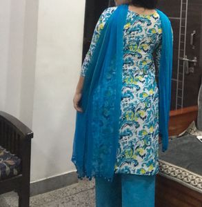 Blue Sweetheart Neck Kurta Set