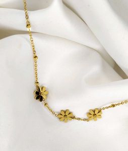 Daisy Chain Necklace