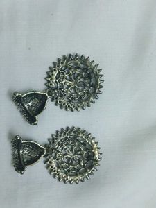 Silver Jhumka Earring Set