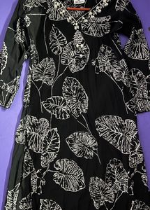 Black &amp; White Leaf Print Dress