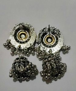 Earings