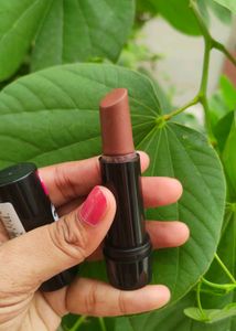 COMBO brown Lipsticks And Lip Liner🍫🤎🤎