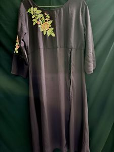 Elegant Embroidered Kurta