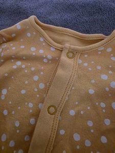 Yellow Onesie Winter Bany 6-9m