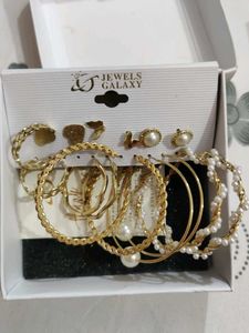 Earrings Set