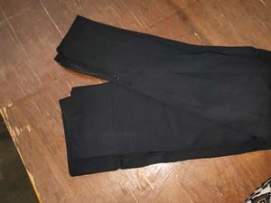 H&amp;M Black Pants - Size S