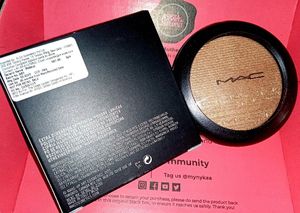 MAC Blush &amp; Skinfinish Set