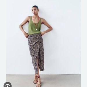 Zara Floral Print Skirt