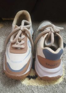 Girl Sneakers -