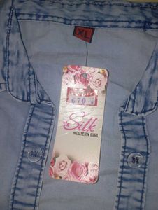 Brand New Denim Jacket 🧥