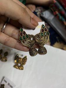 8 Combo Earring