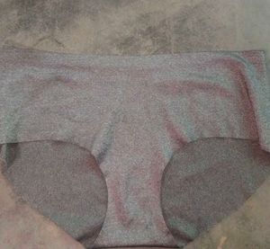 Assorted Women Bundle - Size Large