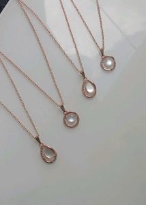 Elegant Rose Gold Necklaces✨