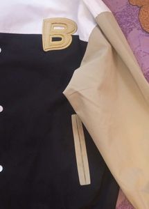 Shuaigihuoban Beige Lightweight Jacket – Unisex