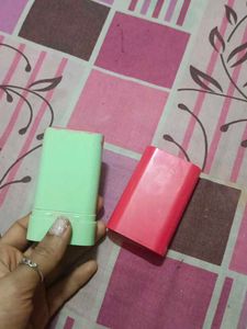 NEW RED MATTE CREAMY BLUSHER