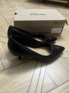 Tommy Hilfiger Heel And Clarks Pump