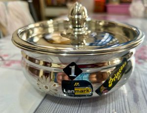 New Stainless Steel Serving/Storage Bowls (Setof2)